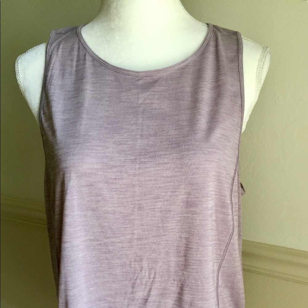 Lululemon tank